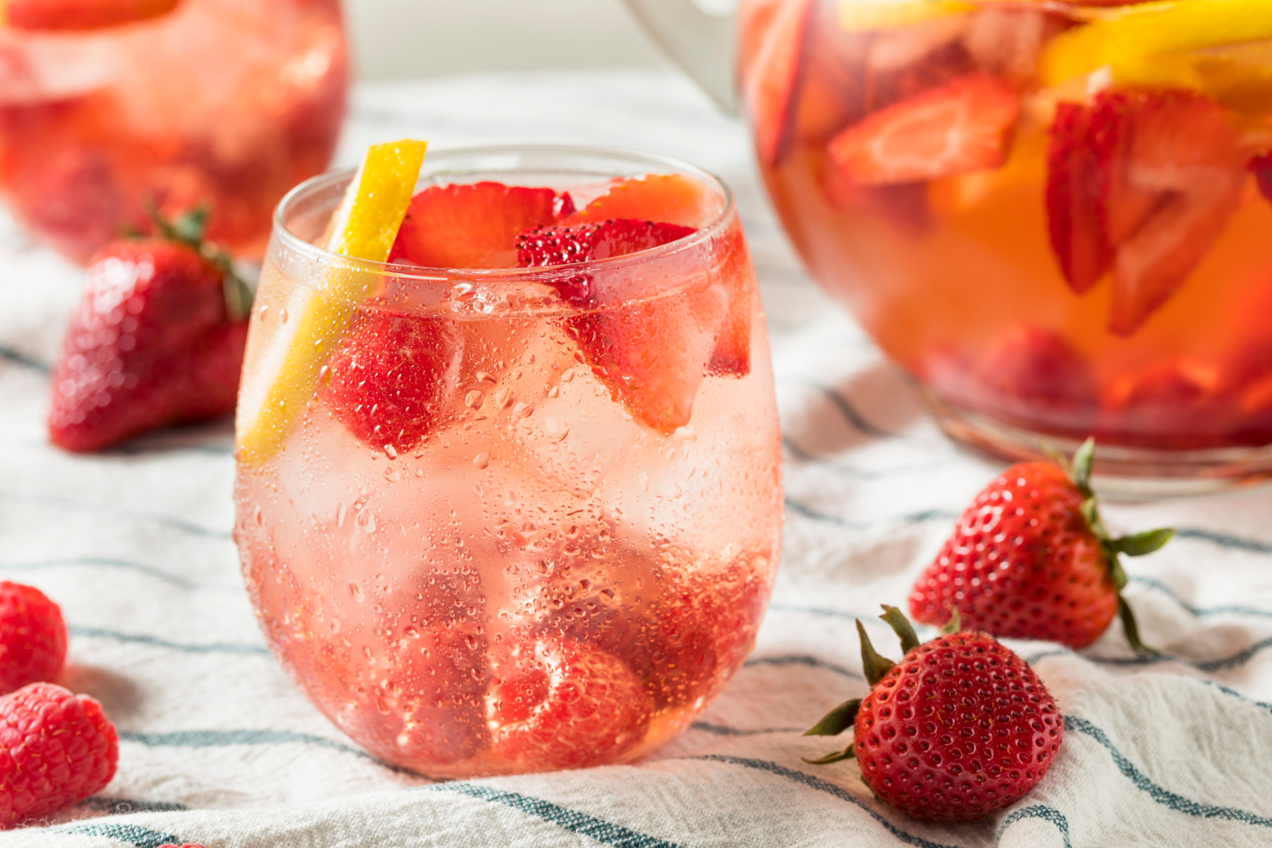 Strawberry spritz